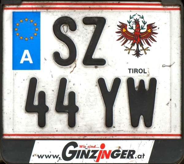 Austria normal series motorcycle close-up SZ 44 YW.jpg (139 kB)