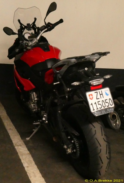 Switzerland motorcycle series ZH 115050.jpg (109 kB)