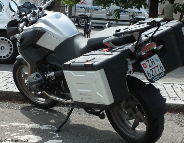 Switzerland motorcycle series ZH 62776.jpg (140 kB)