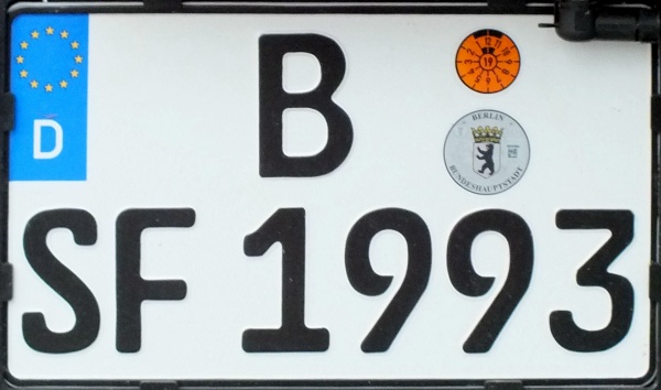 Germany normal series close-up B SF 1993.jpg (72 kB)