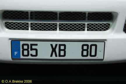 France former normal series front plate 85 XB 80.jpg (35 kB)