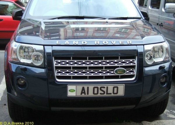 Great Britain former personalised series front plate A1 0SLO.jpg (109 kB)