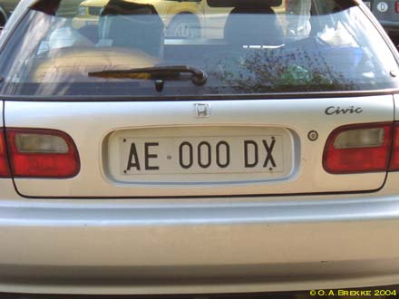 Italy normal series rear plate former style AE 000 DX.jpg (21 kB)