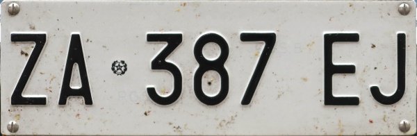 Italy normal series former style front plate close-up ZA 387 EJ.jpg (58 kB)
