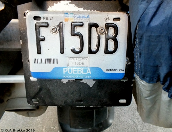 Mexico Puebla motorcycle series former style F15DB.jpg (117 kB)