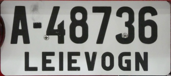 Norway antique vehicle series LEIEVOGN close-up A-48736.jpg (79 kB)