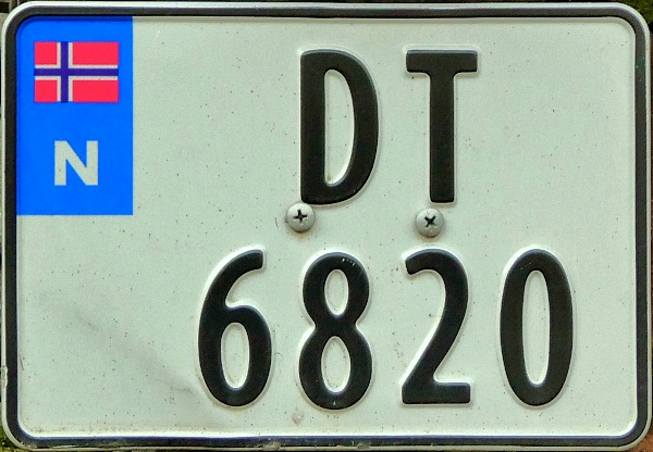 Norway four numeral series close-up DT 6820.jpg (86 kB)