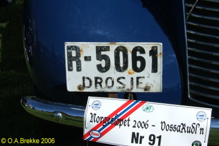 Norway antique vehicle series taxi R-5061.jpg (41 kB)