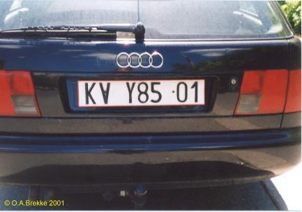 Poland former normal series unofficial plate KV Y85 01.jpg (19 kB)