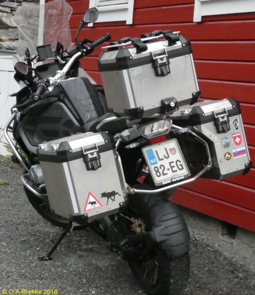 Slovenia motorcycle series LJ 82-EG.jpg (172 kB)
