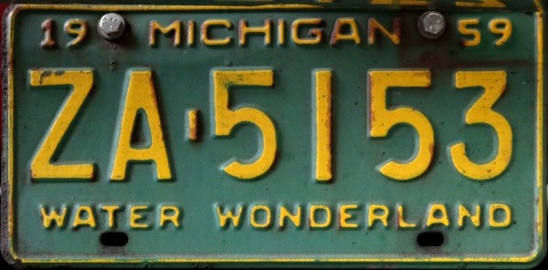 USA Michigan former normal series YOM plate close-up ZA-5153.jpg (94 kB)