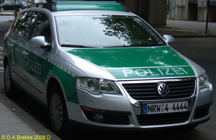 Germany police series NRW 4-4444.jpg (59 kB)