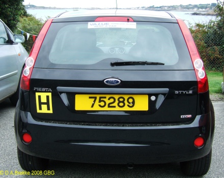 Guernsey normal series rear plate hire car 75289.jpg (71 kB)