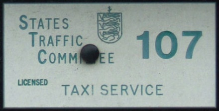 Guernsey taxi plate 107.jpg (35 kB)