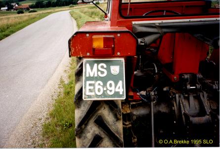 Slovenia agricultural tractor series former style MS E6-94.jpg (28 kB)