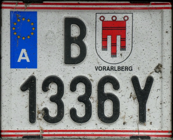 Austria normal series motorcycle close-up B 1336 Y.jpg (182 kB)