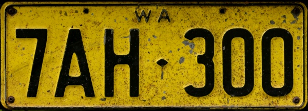 Western Australia former normal series close-up 7AH·300.jpg (99 kB)