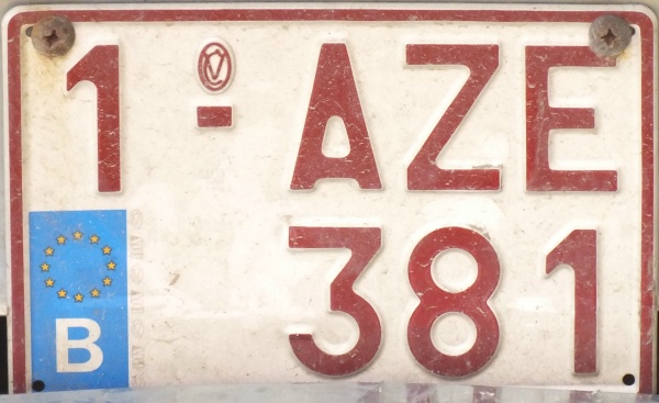 Belgium normal series small plate close-up 1-AZE-381.jpg (88 kB)