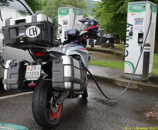 Switzerland motorcycle series ZH 23898.jpg (178 kB)