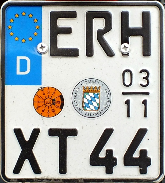 Germany seasonal motorcycle plate close-up ERH XT 44.jpg (152 kB)