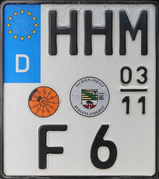 Germany seasonal motorcycle plate close-up HHM F 6.jpg (139 kB)
