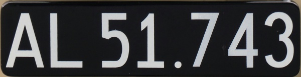 Denmark former normal series close-up AL 51.743.jpg (58 kB)