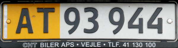 Denmark private goods vehicle series close-up AT 93944.jpg (74 kB)