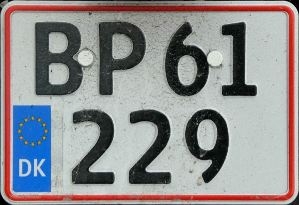 Denmark normal series motorcycle close-up BP 61229.jpg (139 kB)