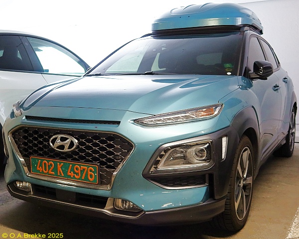 France consular and technical staff series 402 K 4976.jpg (140 kB)