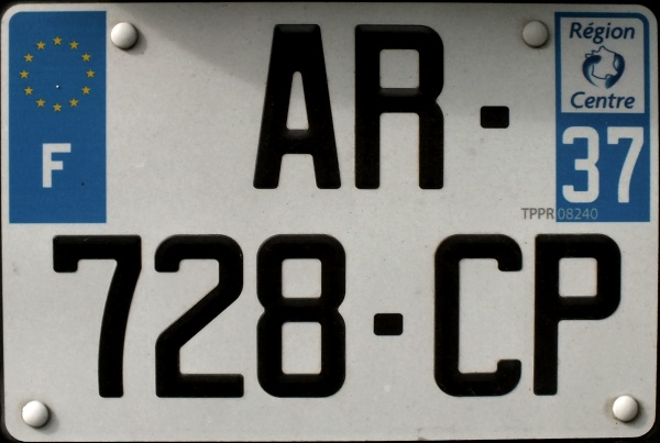 France normal series close-up AR-728-CP.jpg (78 kB)