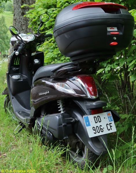 France normal series motorcycle DD-906-CF.jpg (181 kB)