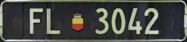Liechtenstein normal series rear plate FL 3042.jpg (46 kB)
