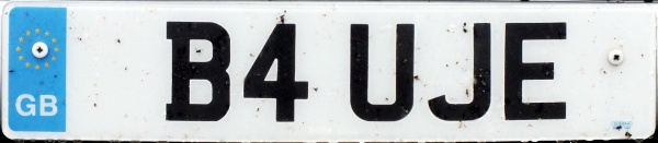 Great Britain former personalised series front plate close-up B4 UJE.jpg (35 kB)