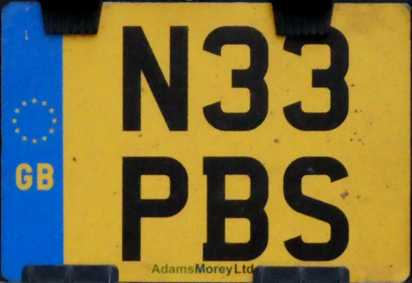 Great Britain former personalised series rear plate close-up N33 PBS.jpg (119 kB)