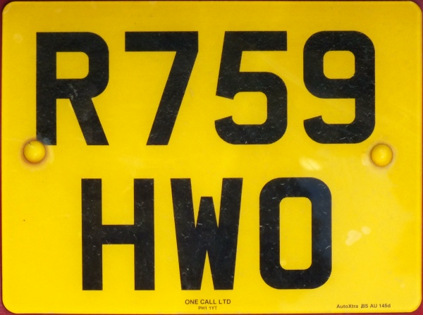 Great Britain former normal series rear plate close-up R759 HWO.jpg (88 kB)