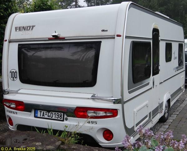 Greece private trailer series TA-40198.jpg (135 kB)