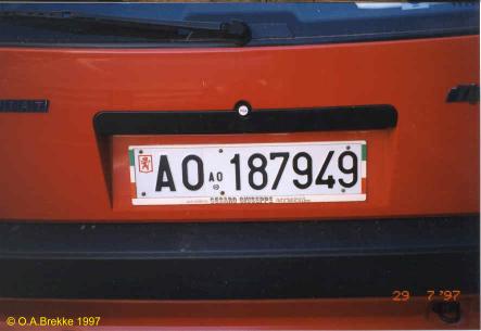 Italy former normal series rear plate AO 187949.jpg (17 kB)