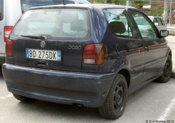 Italy normal series rear plate BD 275 DK.jpg (107 kB)