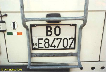 Italy former normal series rear plate BO E84707.jpg (21 kB)