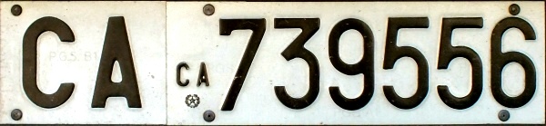 Italy former normal series rear plate close-up CA 739556.jpg (47 kB)