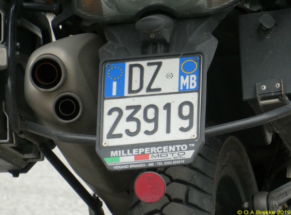 Italy motorcycle series DZ 23919.jpg (118 kB)