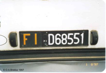 Italy former normal series rear plate FI D68551.jpg (18 kB)