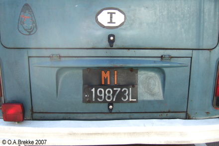 Italy former normal series rear plate MI 19873L.jpg (57 kB)