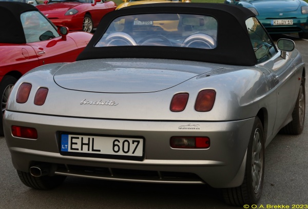 Lithuania normal series former style EHL 607.jpg (102 kB)