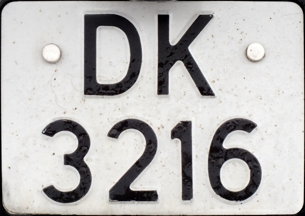 Norway four numeral series former style close-up DK 3216.jpg (91 kB)
