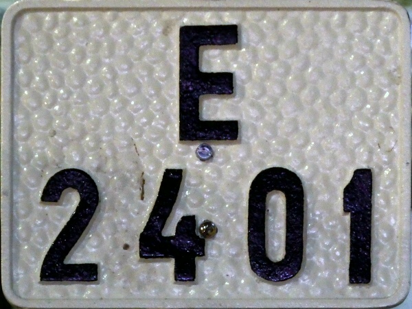 Norway antique vehicle series close-up E-2401.jpg (153 kB)