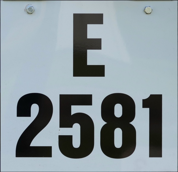 Norway antique vehicle series close-up E-2581.jpg (80 kB)