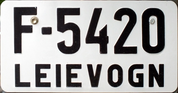 Norway antique vehicle series LEIEVOGN close-up F-5420.jpg (66 kB)