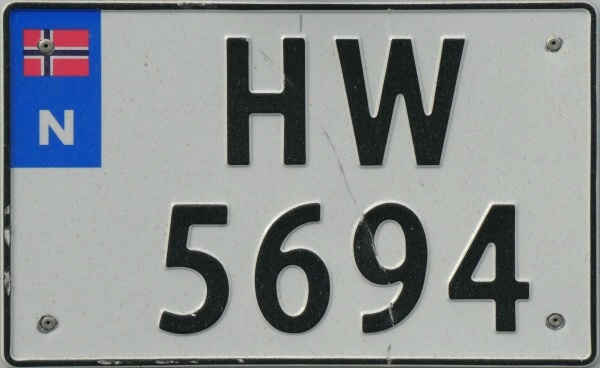 Norway four numeral series close-up HW 5694.jpg (101 kB)