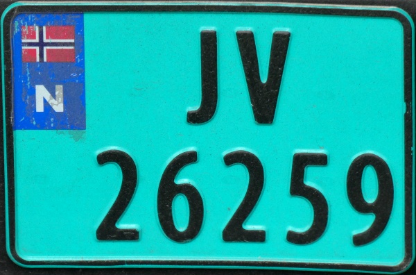 Norway light commercial series close-up JV 26259.jpg (129 kB)